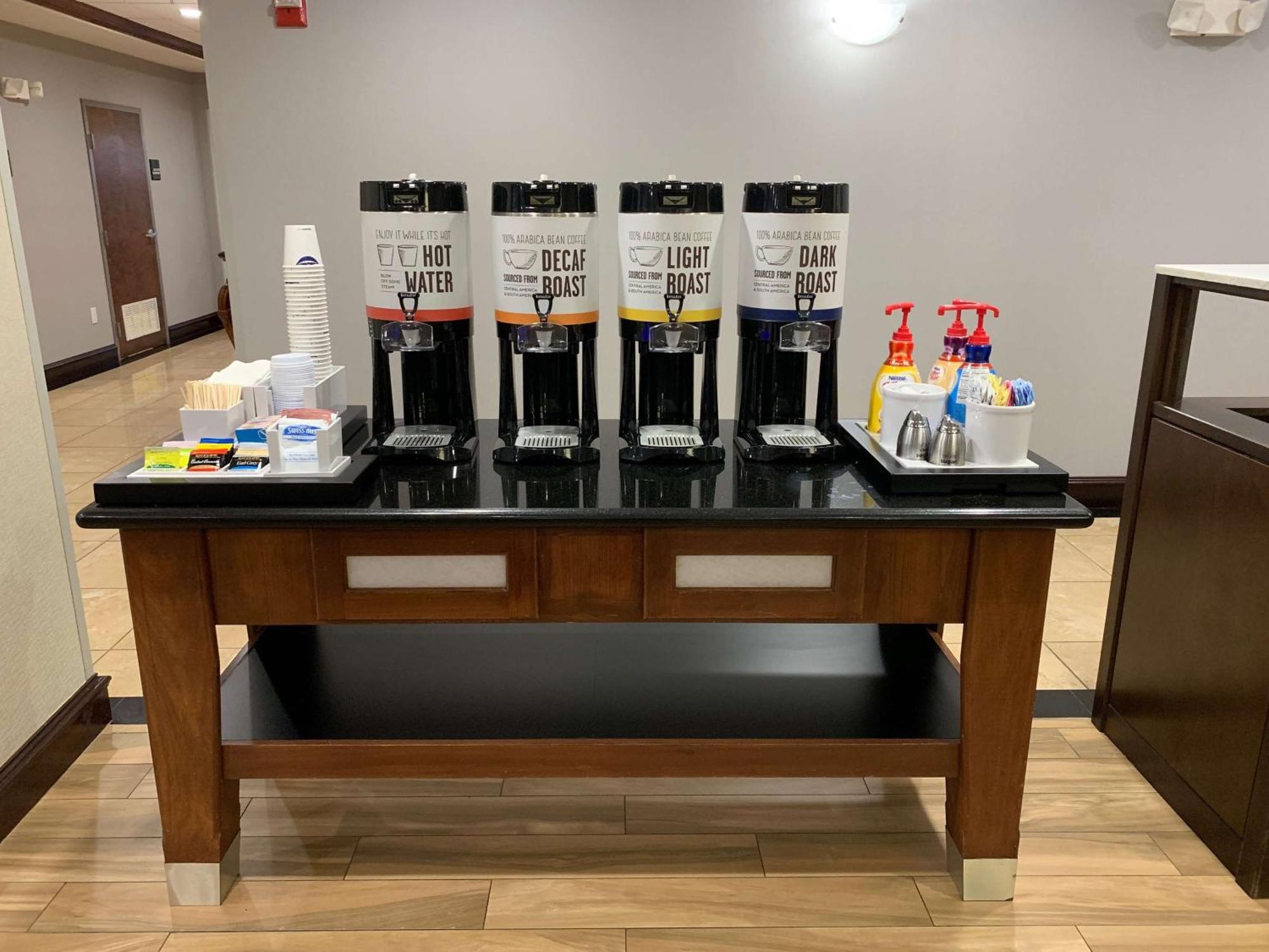 Hampton Inn Форт Стоктън Екстериор снимка